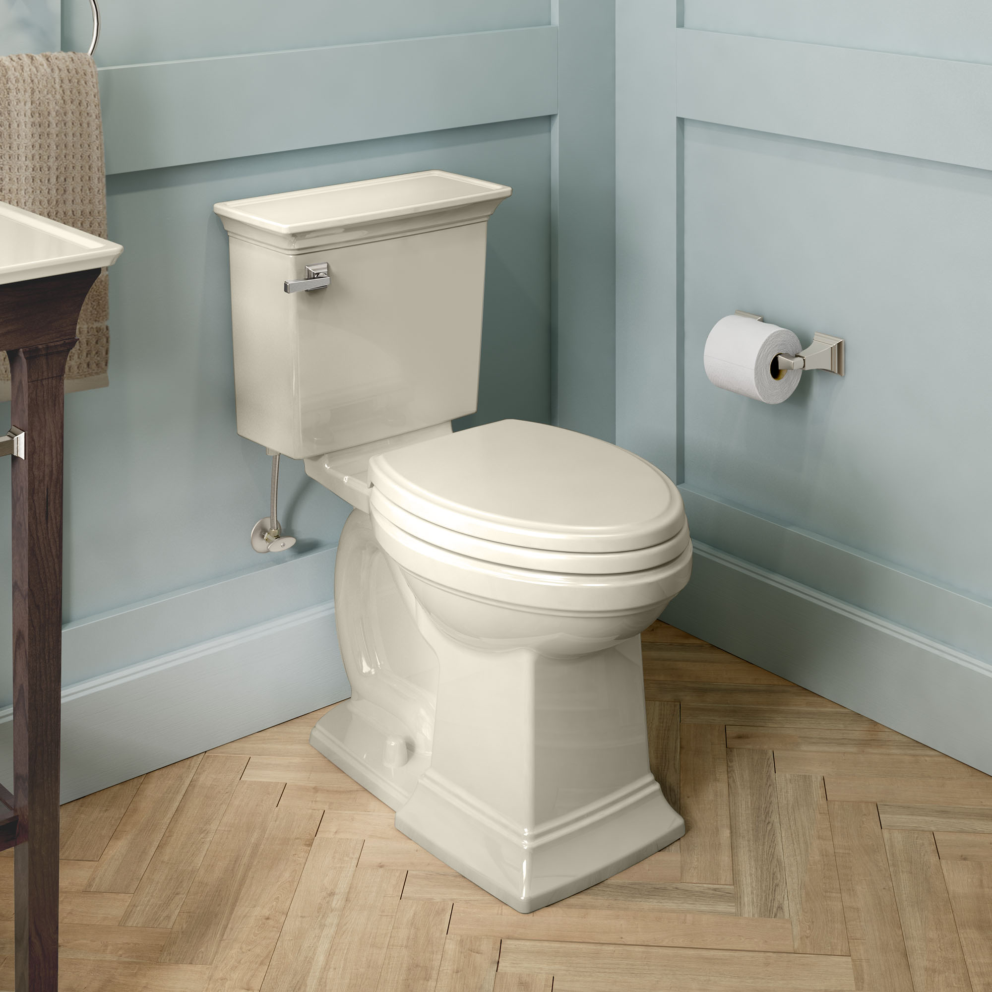Toilette Town Square S, 2 pièces, 1,28 gpc/4,8 lpc, à cuvette allongée à hauteur de chaise, sans siège